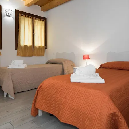 Dimora San Zeno 5 With 6 Sleeps Verona