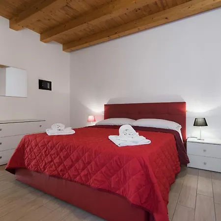 Dimora San Zeno 5 With 6 Sleeps Verona