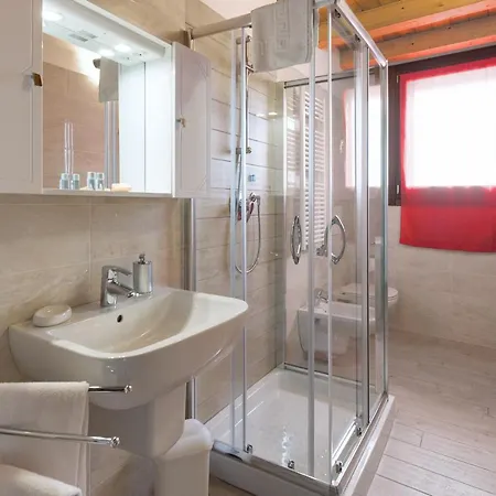 Apartamento Dimora San Zeno 5 With 6 Sleeps Verona